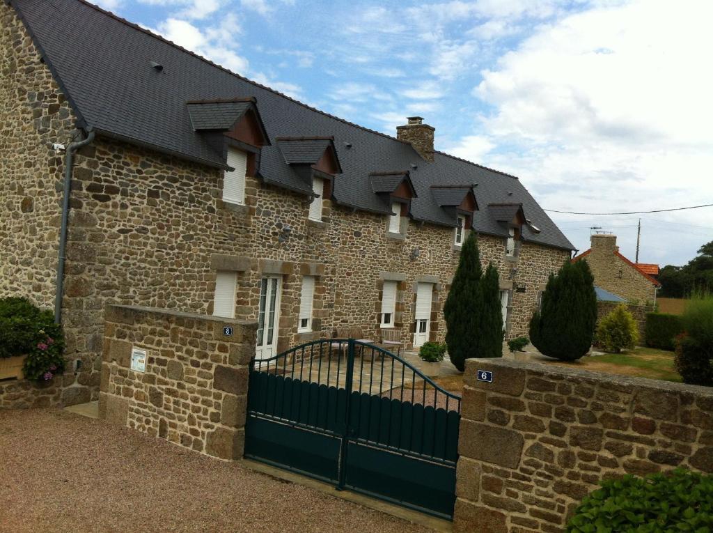 Chambres D'Hotes Les Sageais Baguer-Morvan Luaran gambar